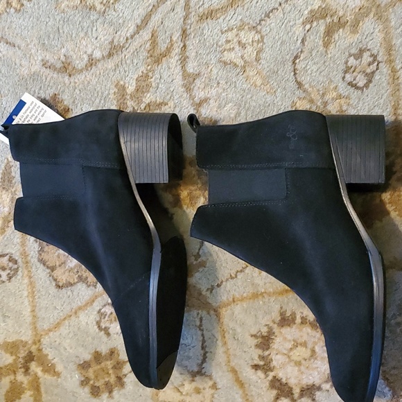 Nordstrom BOS&Co Portugal Chelsea black suede waterproof pull on Booties size 9 - Picture 4 of 16